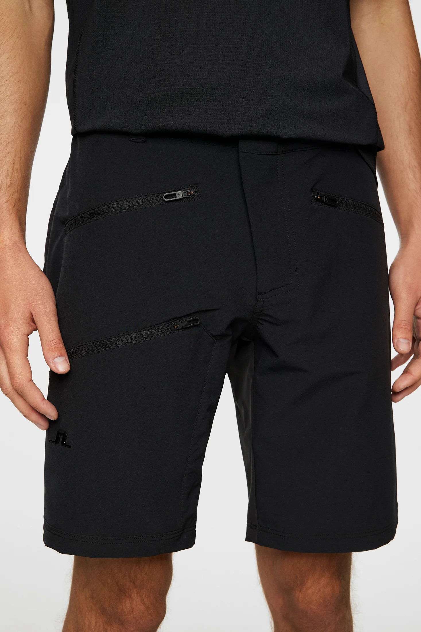 Adrian Softshell Shorts / Black - Image 5