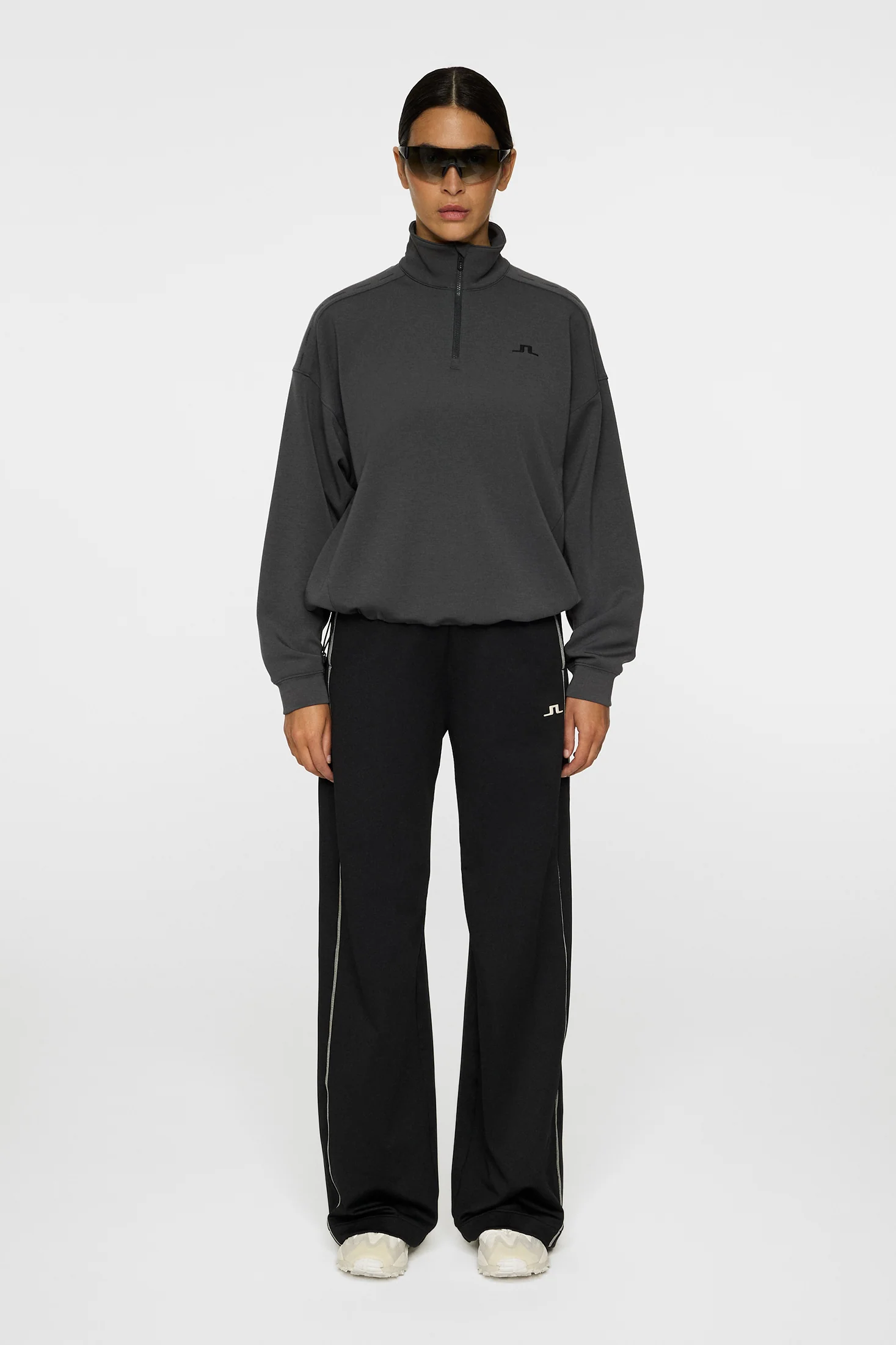 Airy Zip Sweatshirt / Asphalt - Image 4
