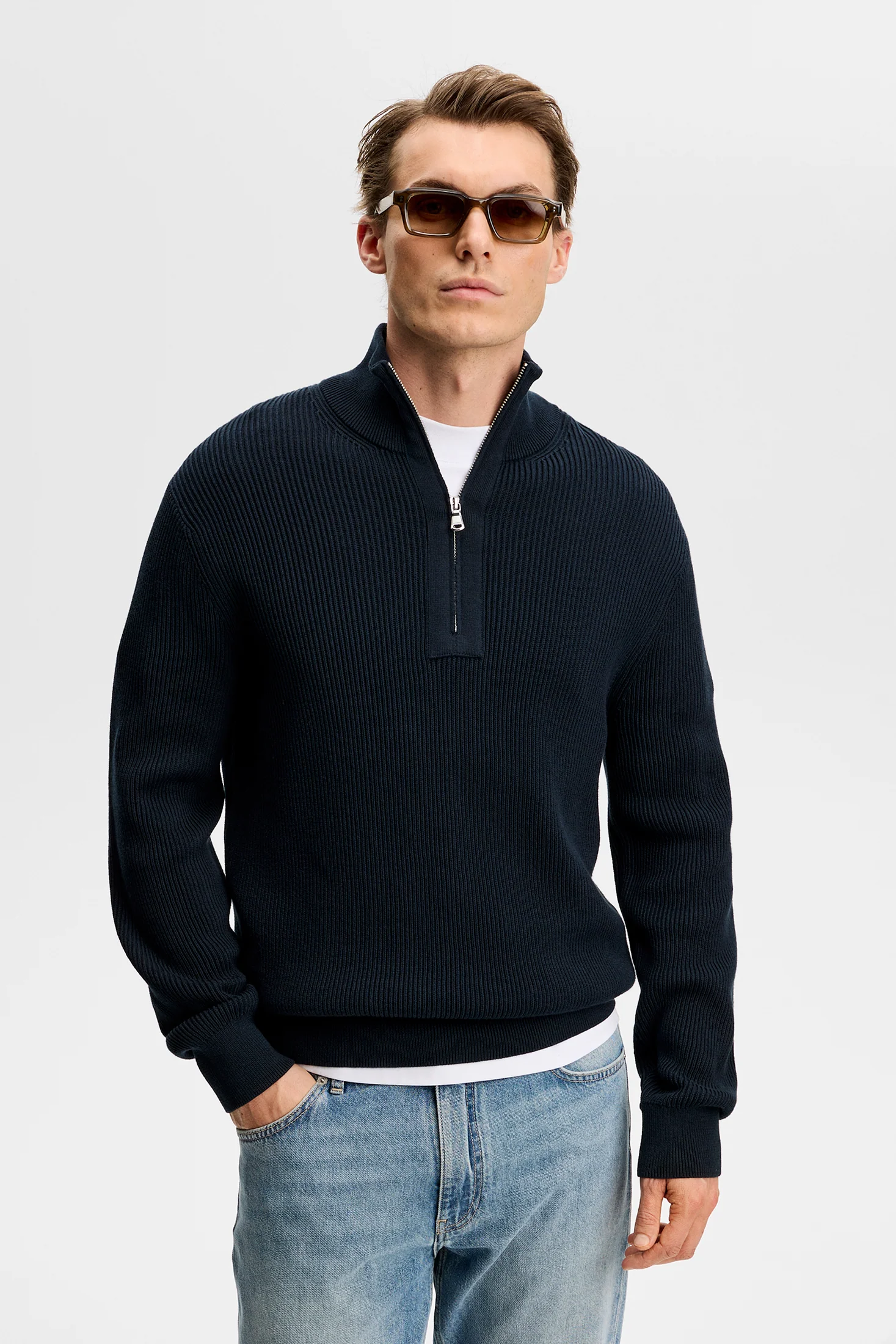 Alex Half Zip Knitted Sweater / JL Navy - Image 3
