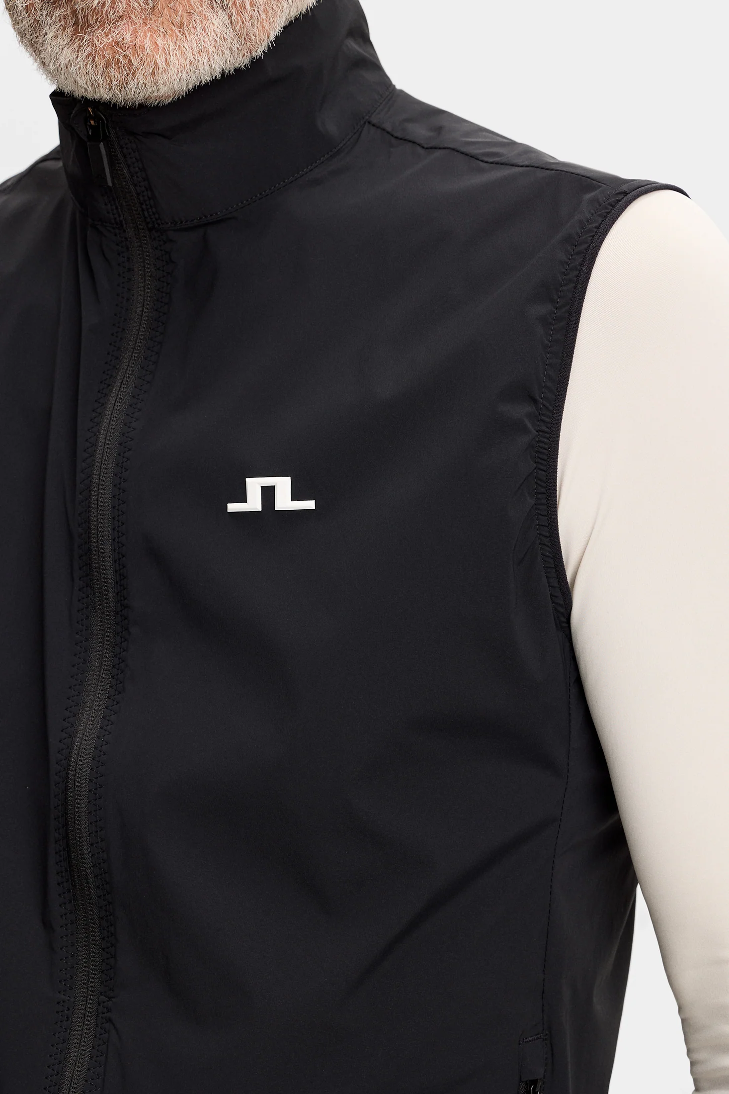 Ash Light Packable Vest / Black - Image 5