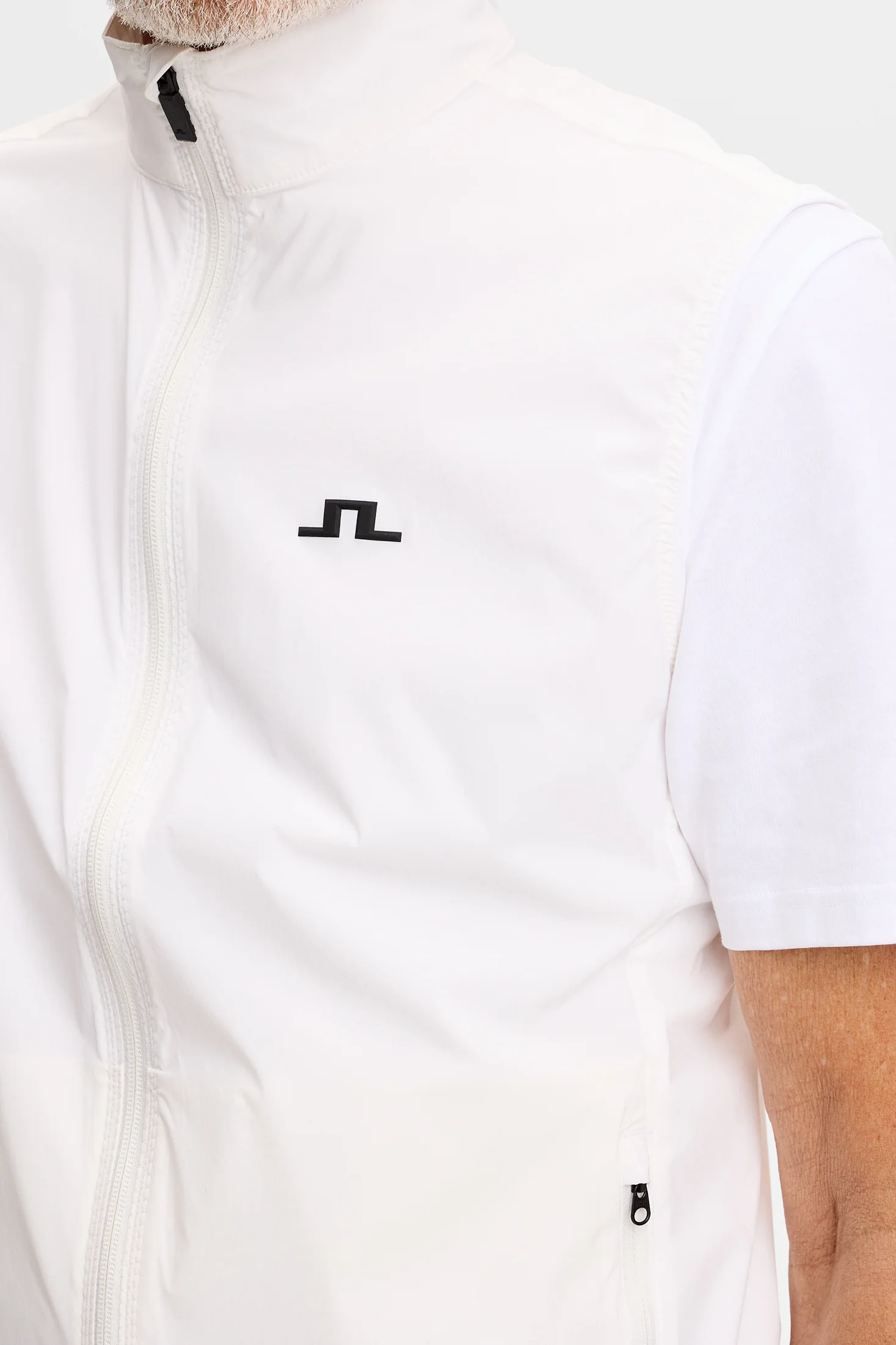Ash Light Packable Vest / White - Image 5