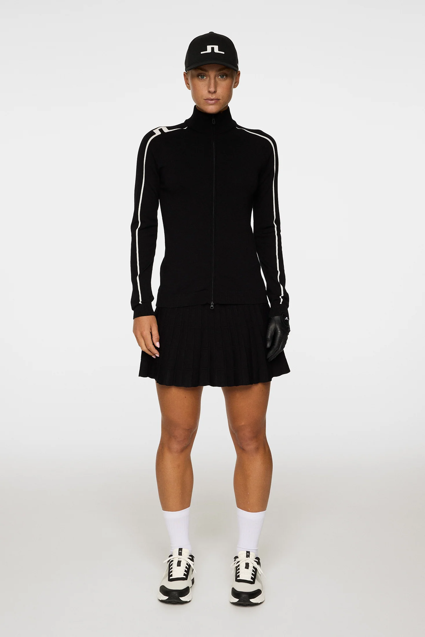 Aubree Knitted Zip Sweater / Black - Image 4