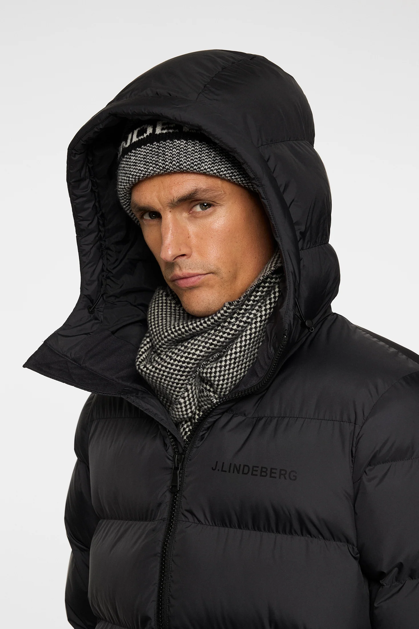 Barek Padded Jacket / Black - Image 7