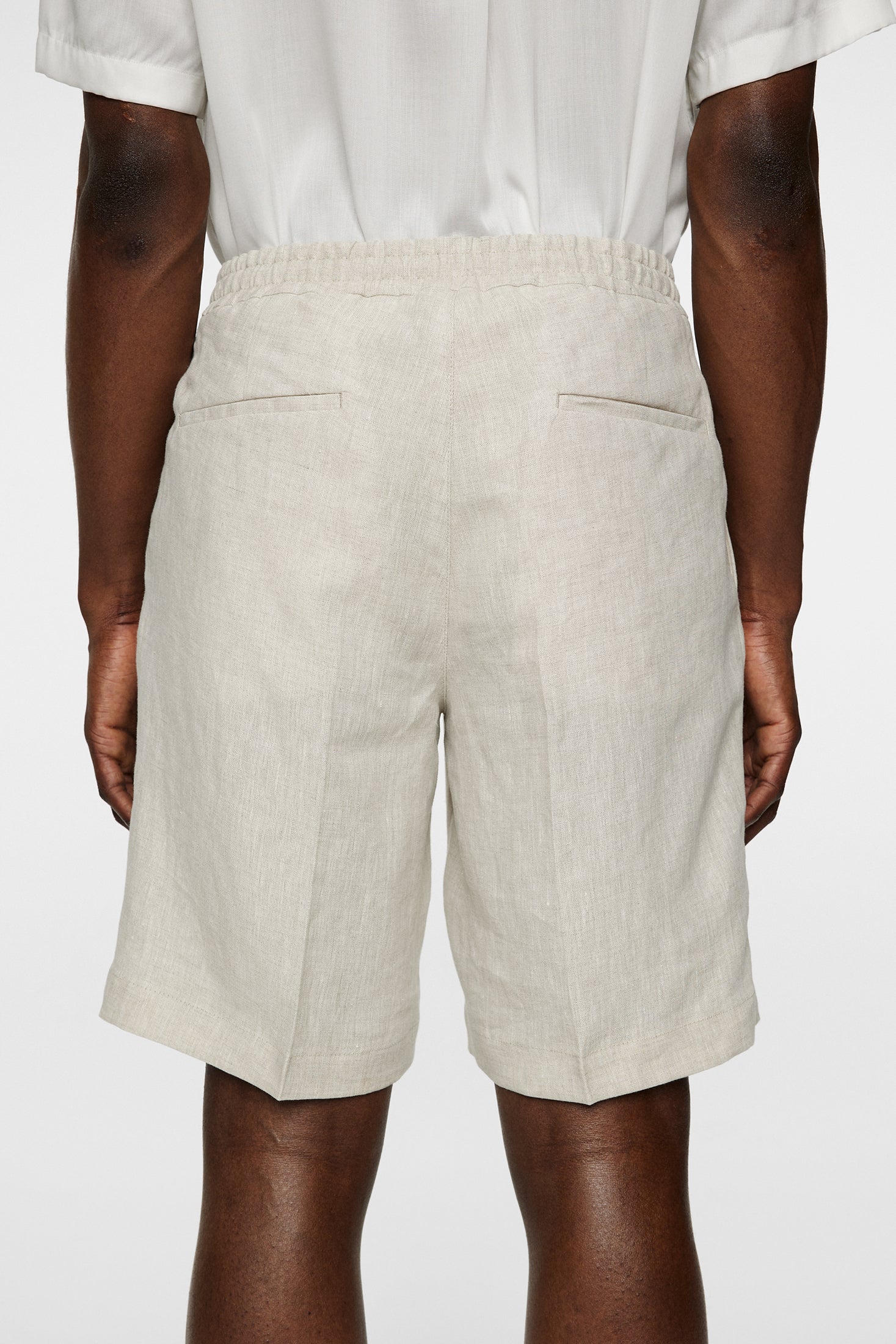 Brady Drape Linen Shorts / Moonbeam - Image 6