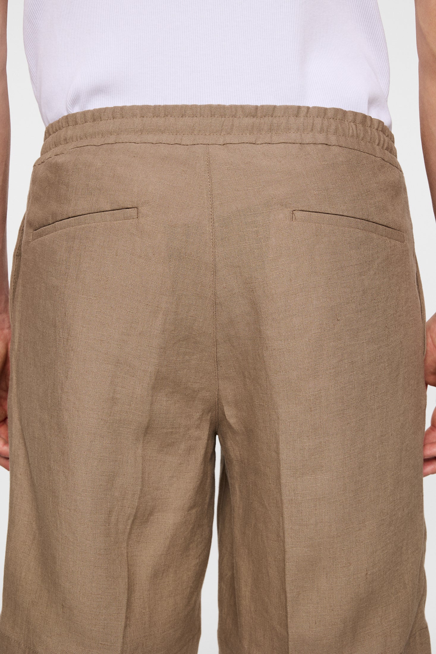 Brady Drape Linen Shorts / Sepia Tint - Image 6
