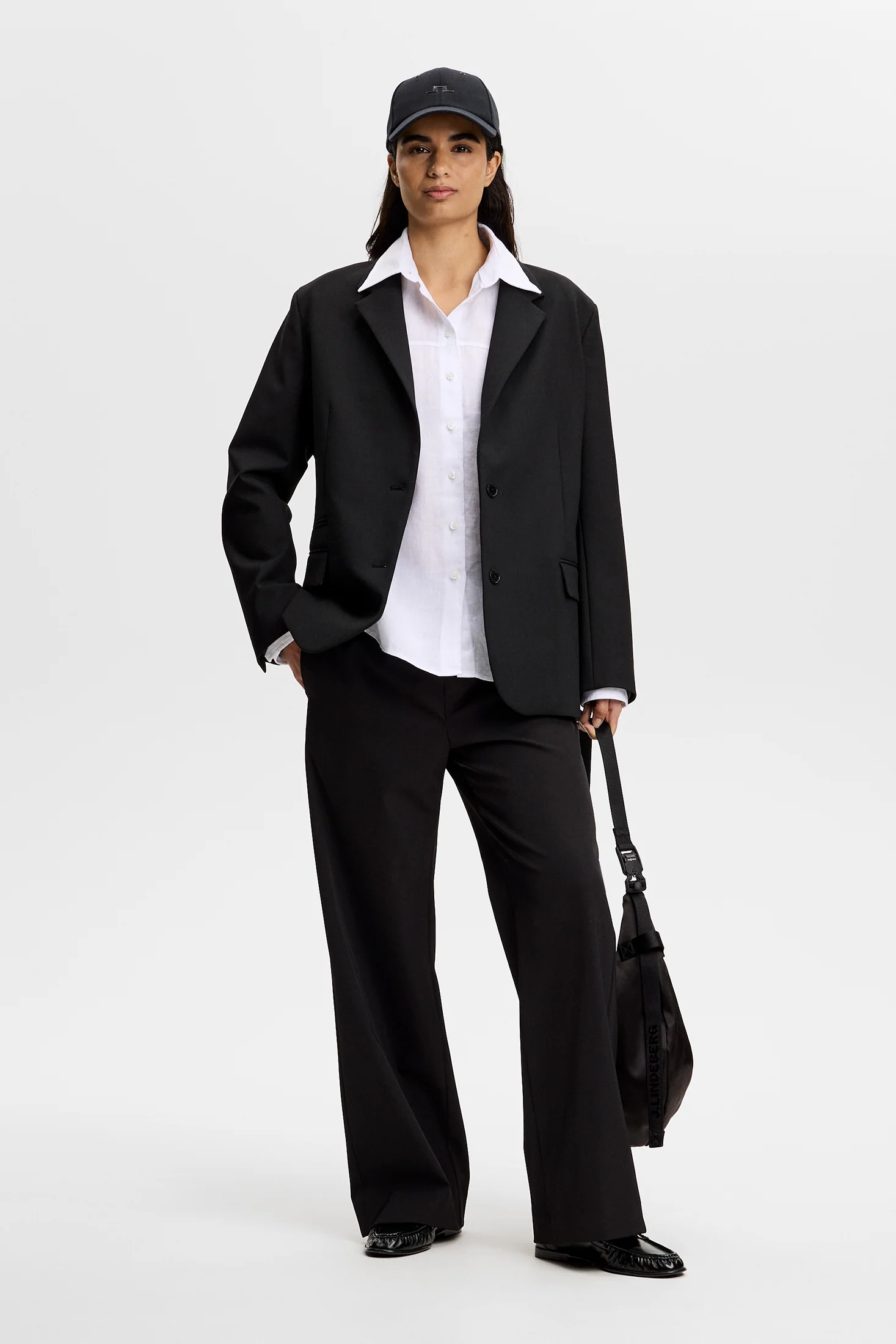Clairo Clean Linen Shirt / White - Image 4