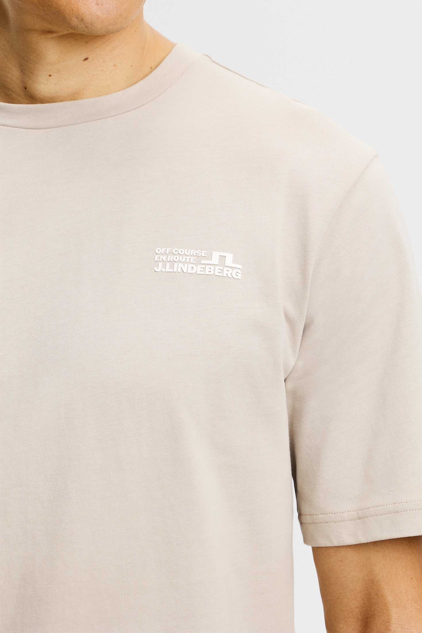 Graphic T-Shirt / Oyster Brown - Image 6