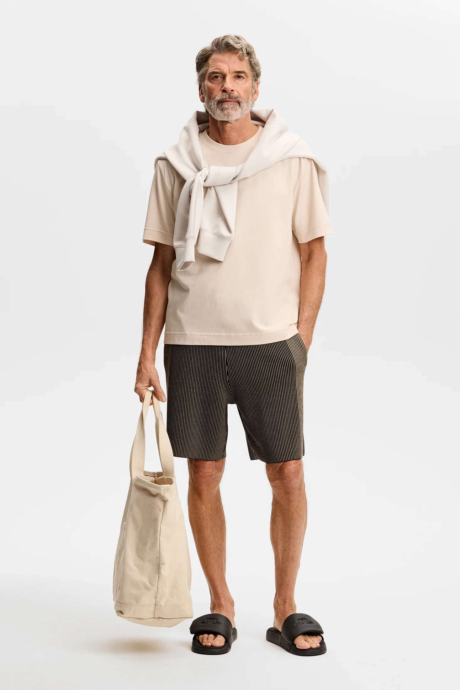 Hale Heavy Logo T-shirt / Moonbeam - Image 4