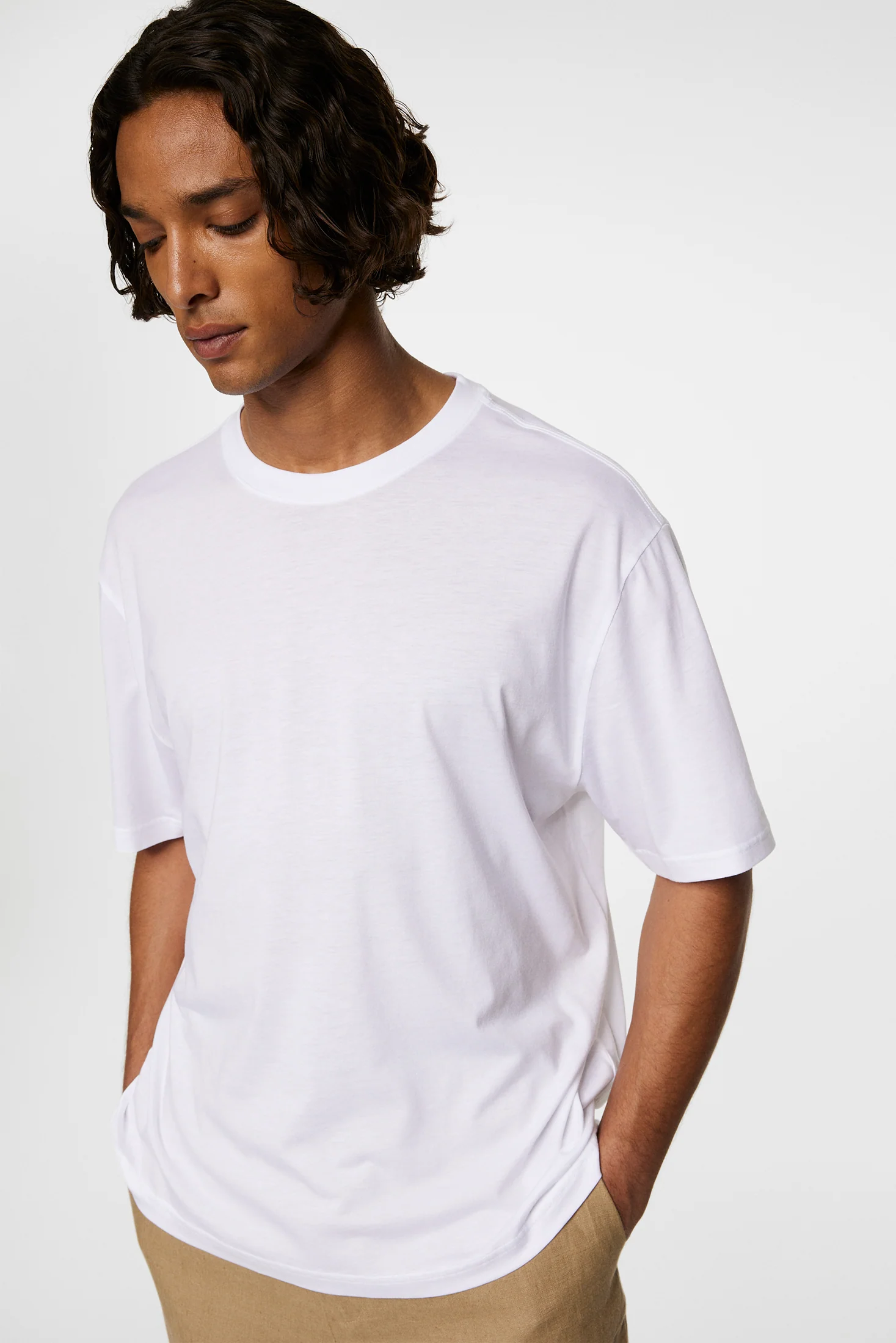 Hale Light Lyocell T-shirt / White - Image 5