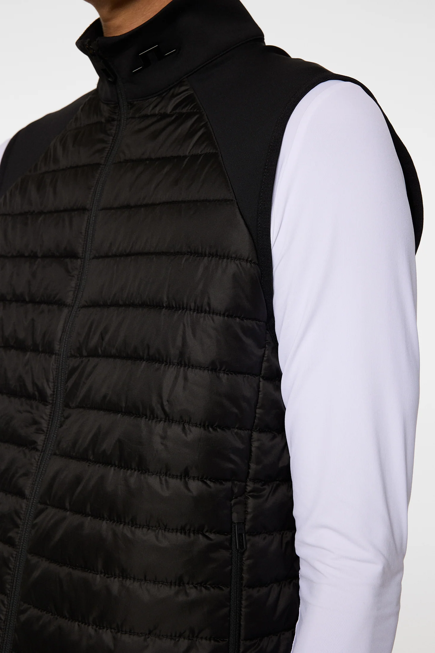 Hayden Quilt Hybrid Vest / Black - Image 7