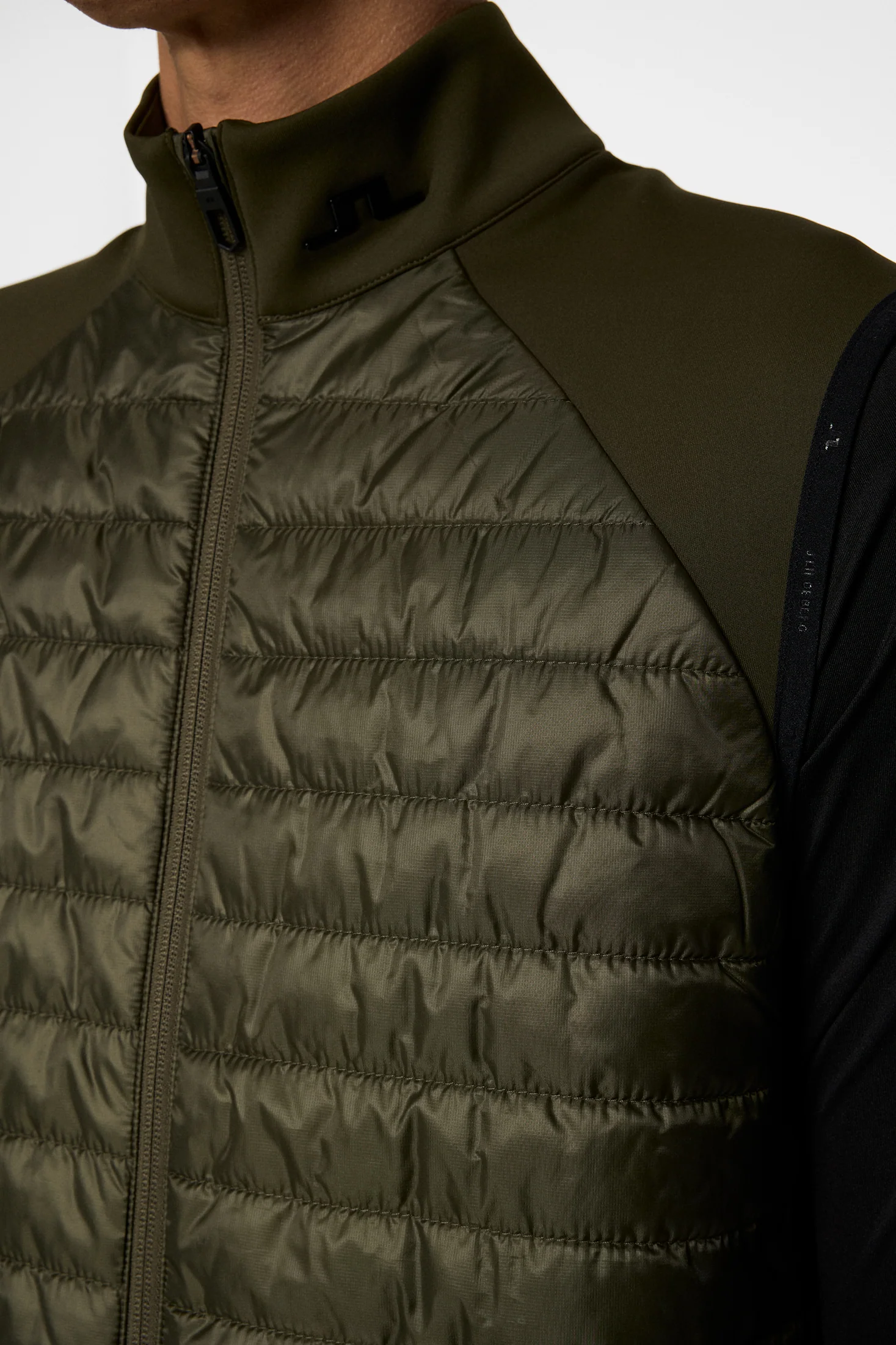 Hayden Quilt Hybrid Vest / Forest Green - Image 6