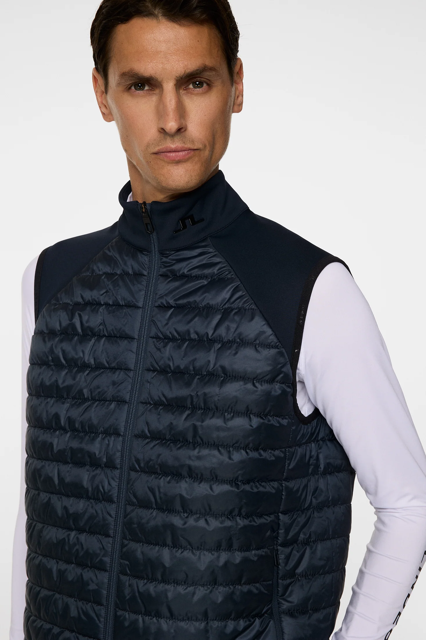 Hayden Quilt Hybrid Vest / JL Navy - Image 5