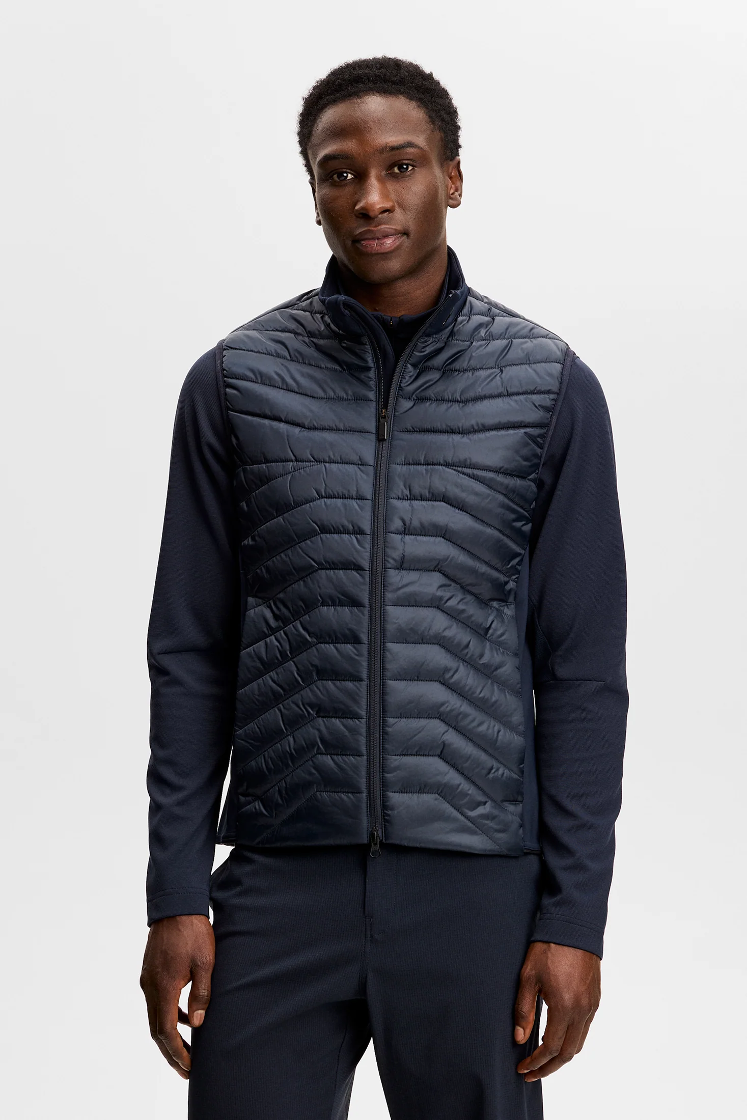 Heyden Quilt Hybrid Vest / JL Navy - Image 3