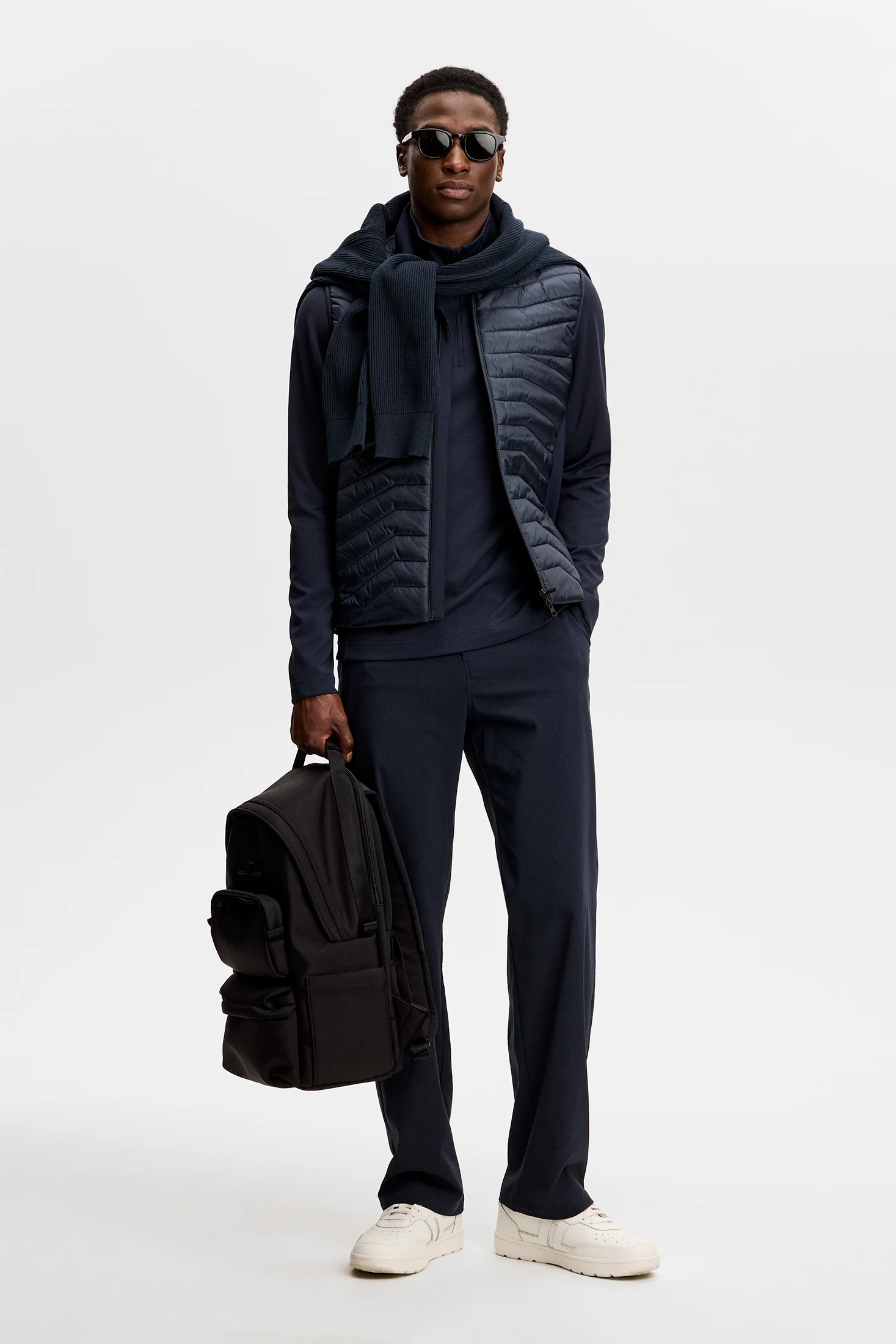 Heyden Quilt Hybrid Vest / JL Navy - Image 5