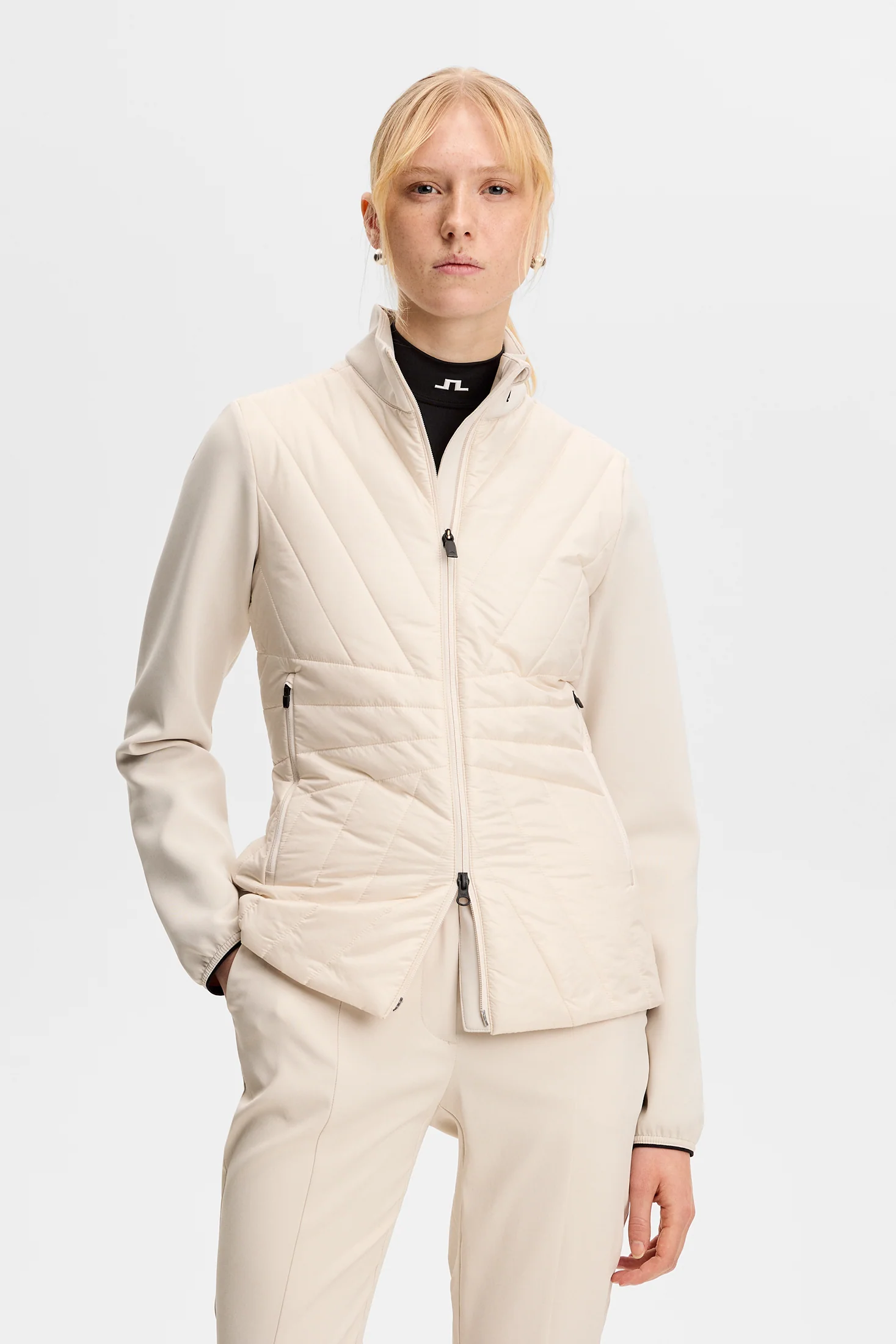 Holma Quilt Hybrid Jacket / Moonbeam - Image 5
