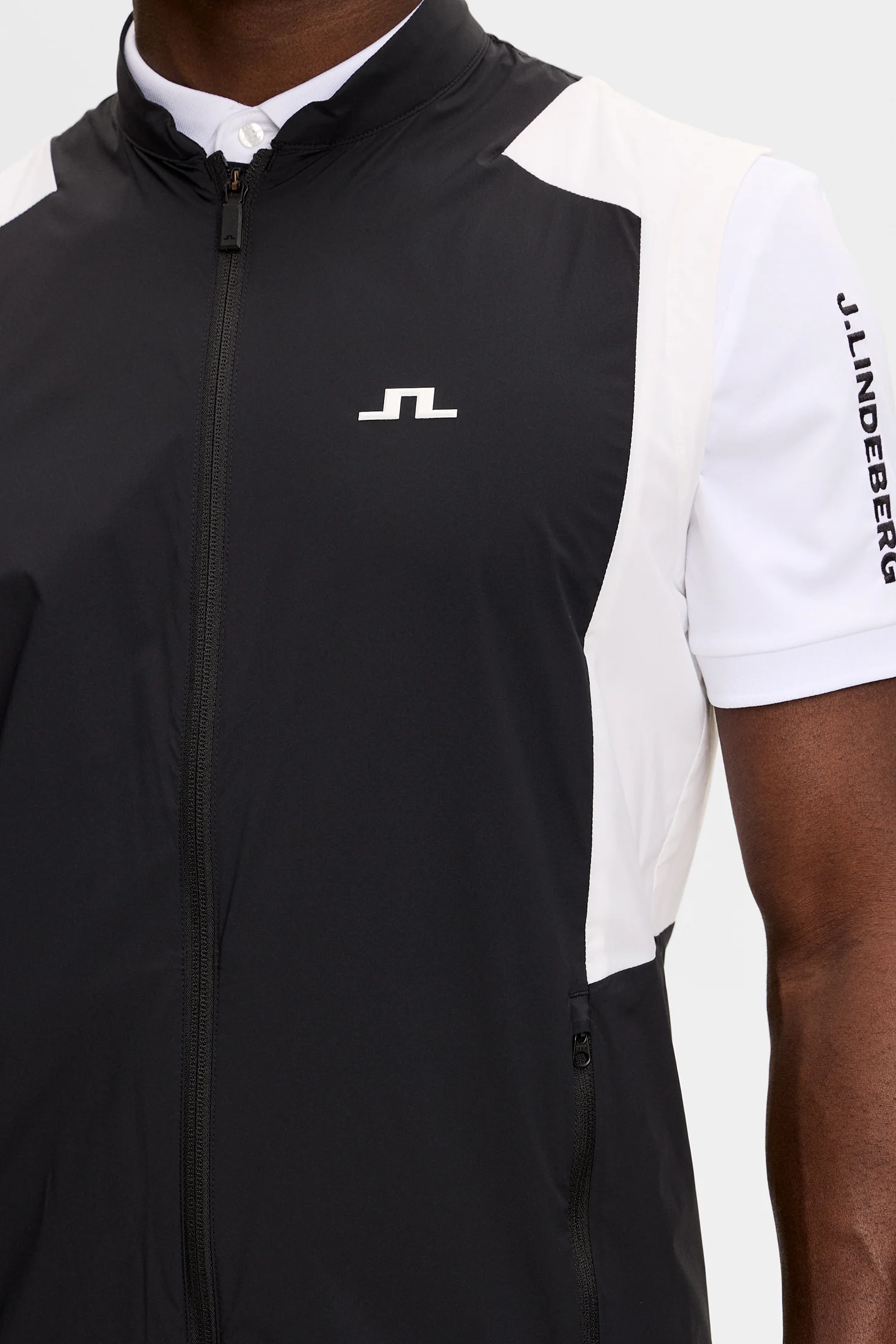 Jacs Zip Packable Vest / Black - Image 5
