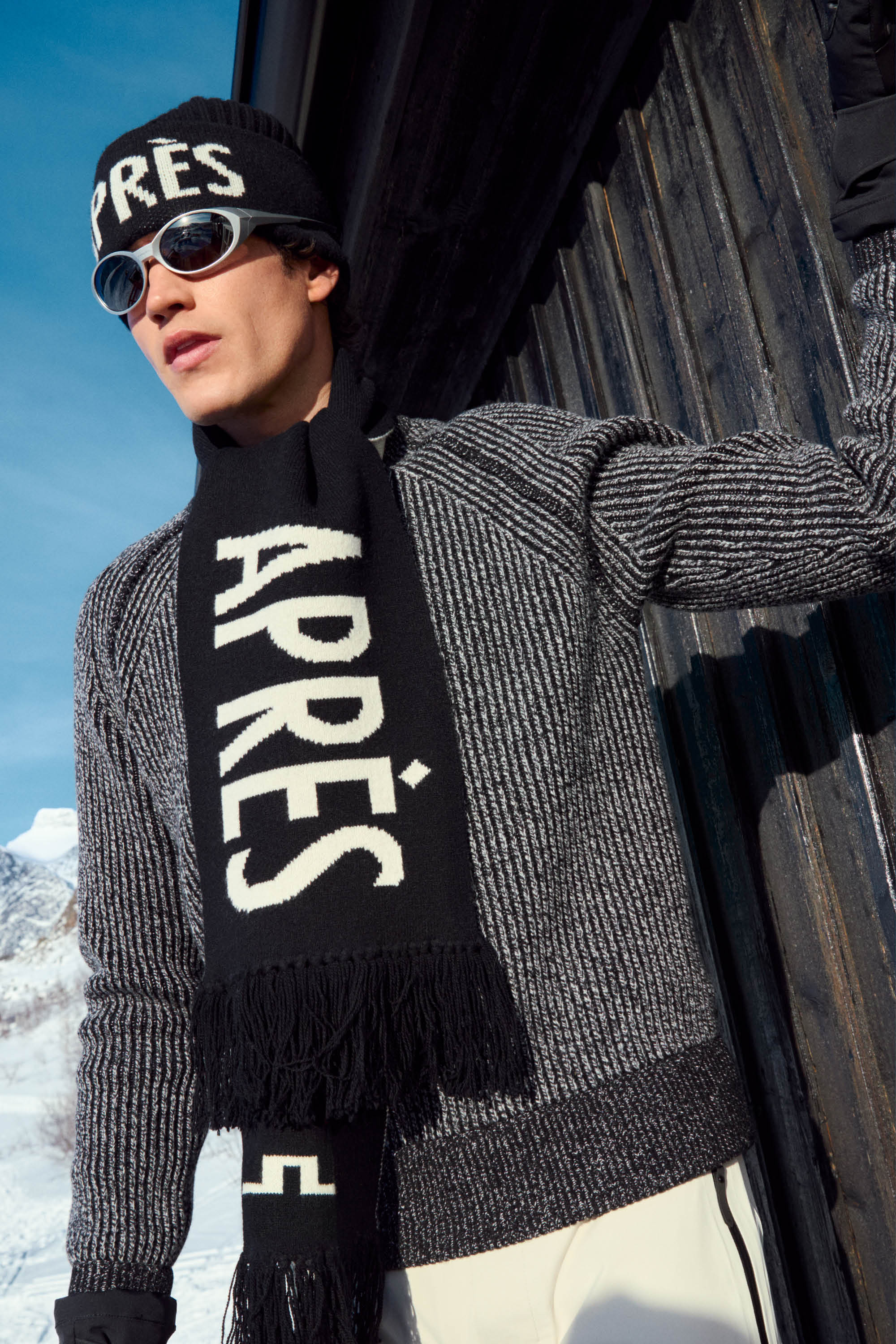 Jasper Scarf / Black - Image 5