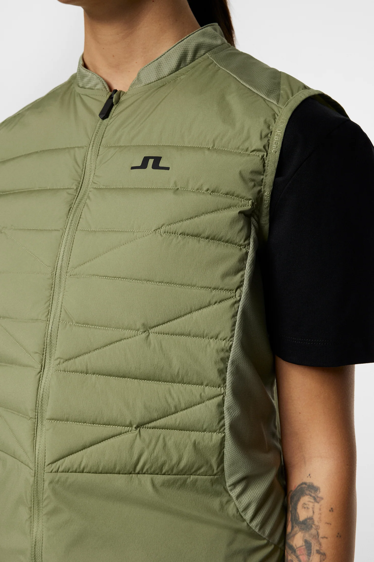 Juliana Pro Pack Vest / Oil Green - Image 7