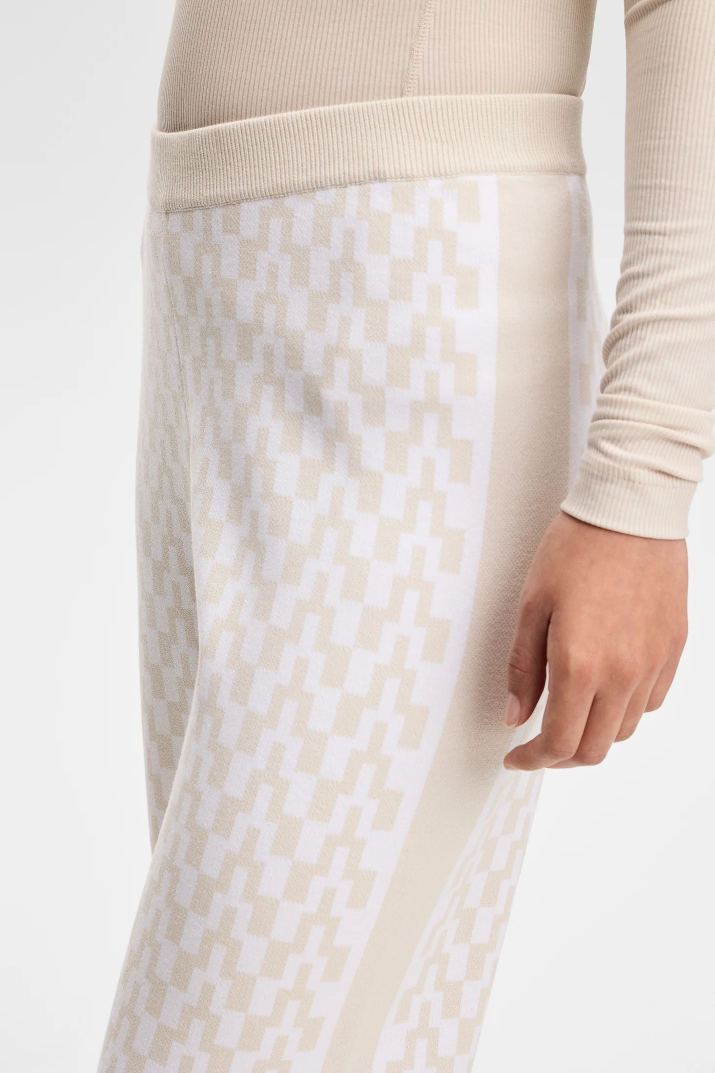 Kera Knitted Jacquard Pant / Bridge Stack Moonbeam M - Image 5