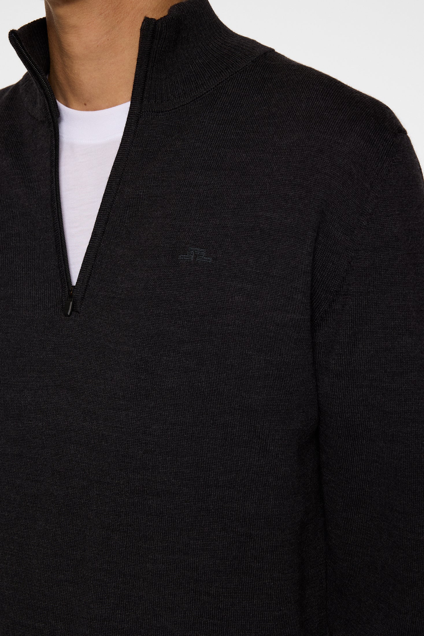 Kiyan Merino Quarter Zip / Dark Grey Melange - Image 6