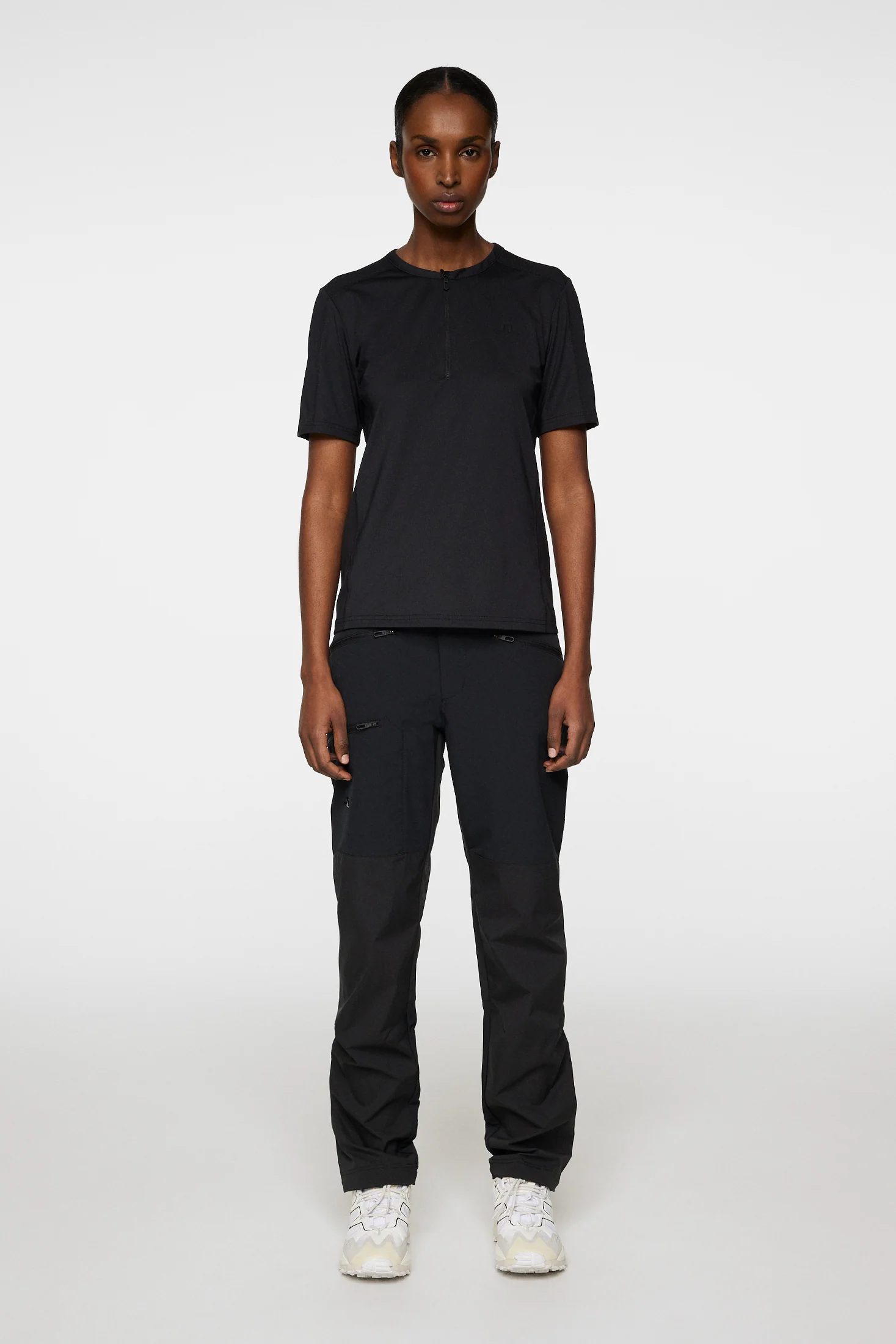 Landa T-shirt / Black - Image 5