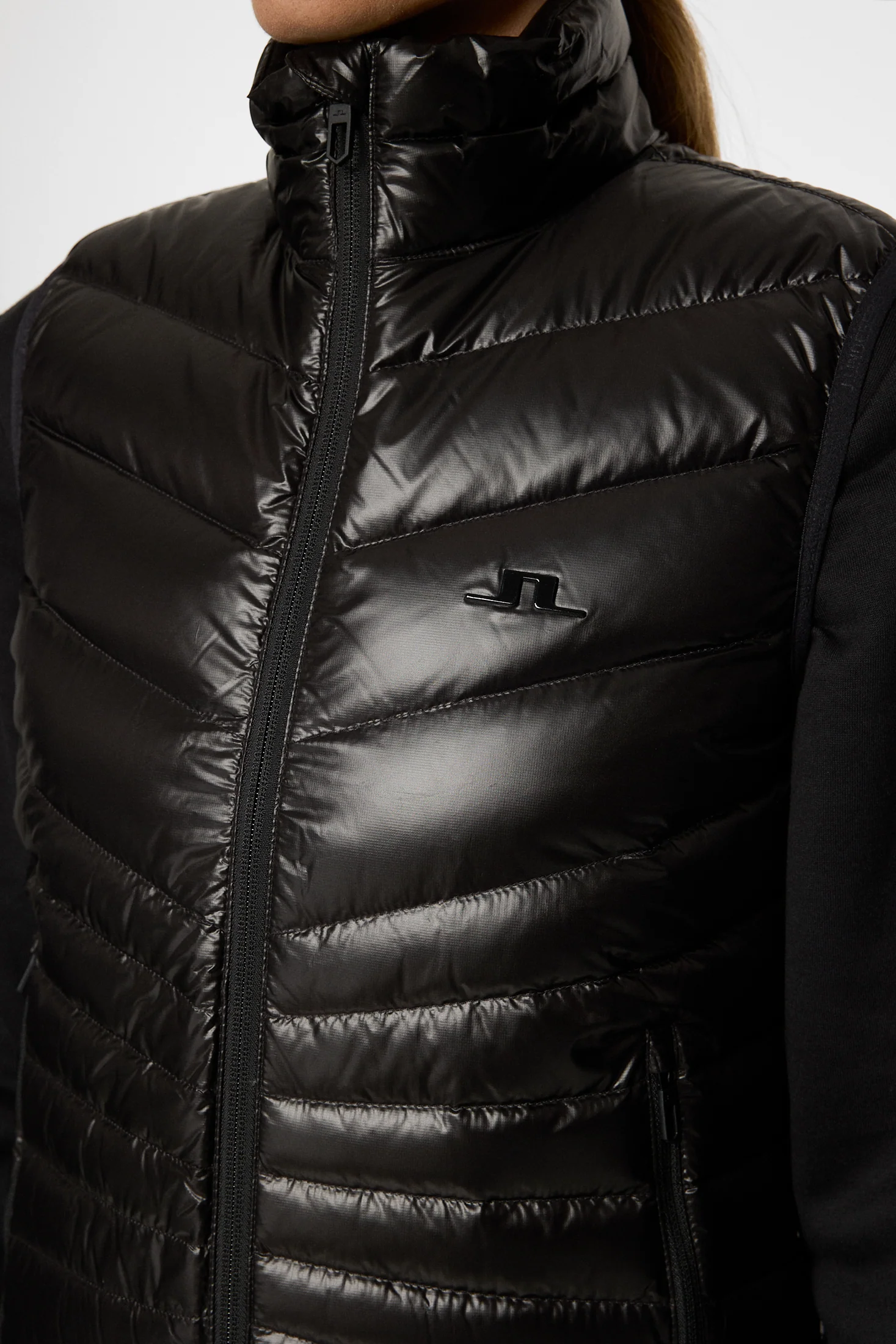 Lara Light Down Vest / Black - Image 6