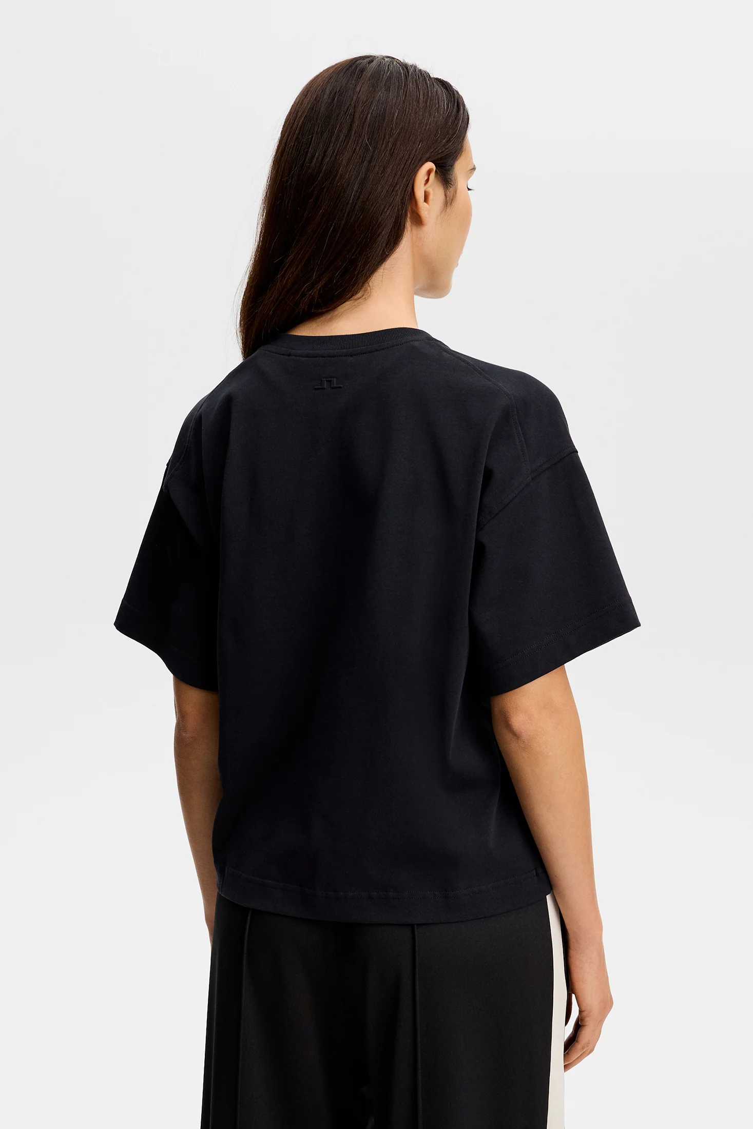 Lilly Boxy T-shirt / Black - Image 4