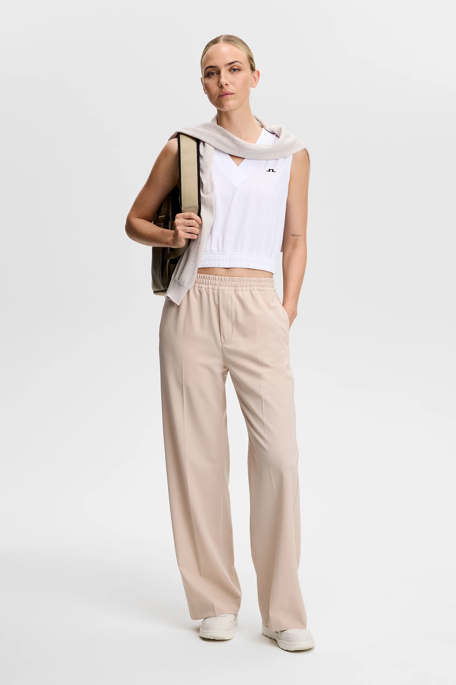 Liny Sleeveless Top / White - Image 4