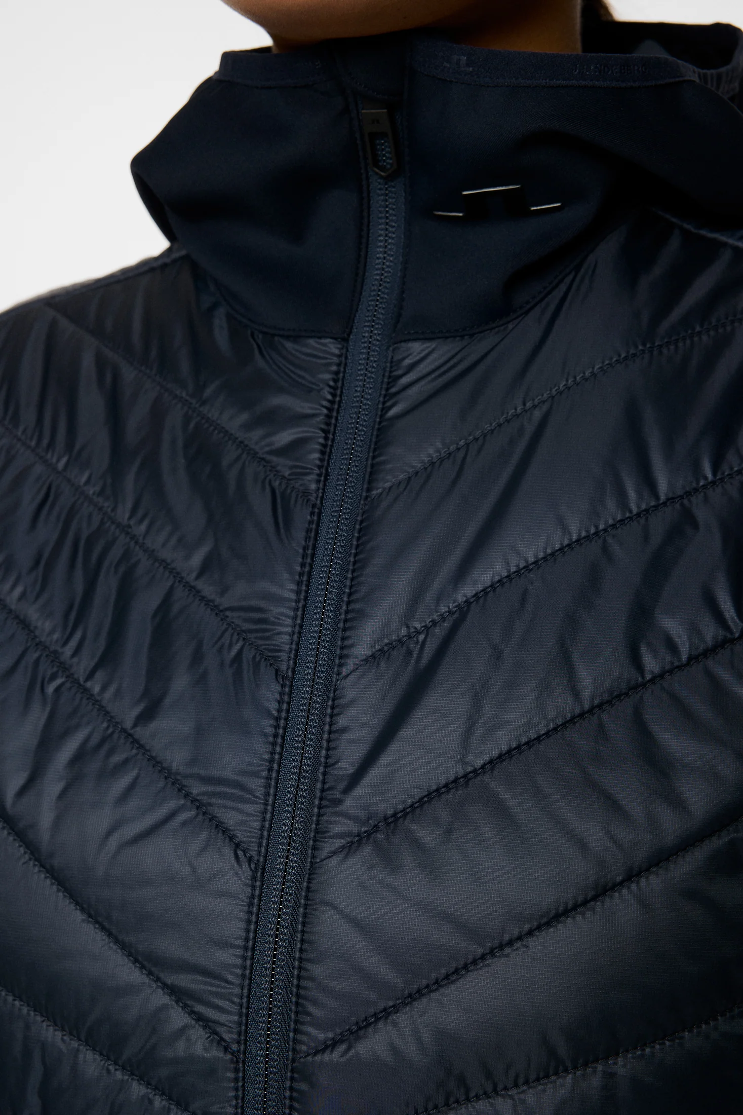 Madde Quilt Hybrid Hood / JL Navy - Image 6