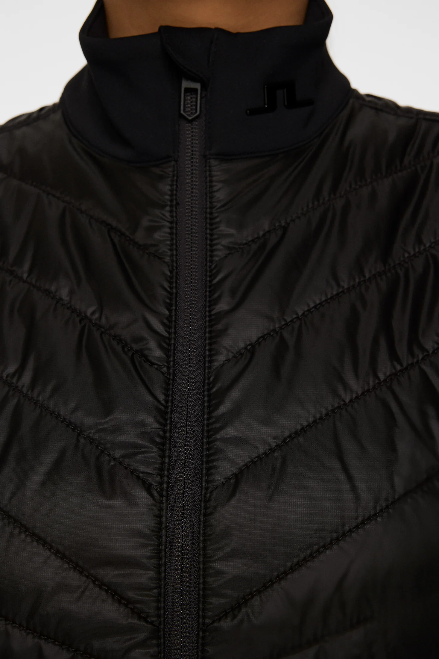 Madde Quilt Hybrid Vest / Black - Image 6