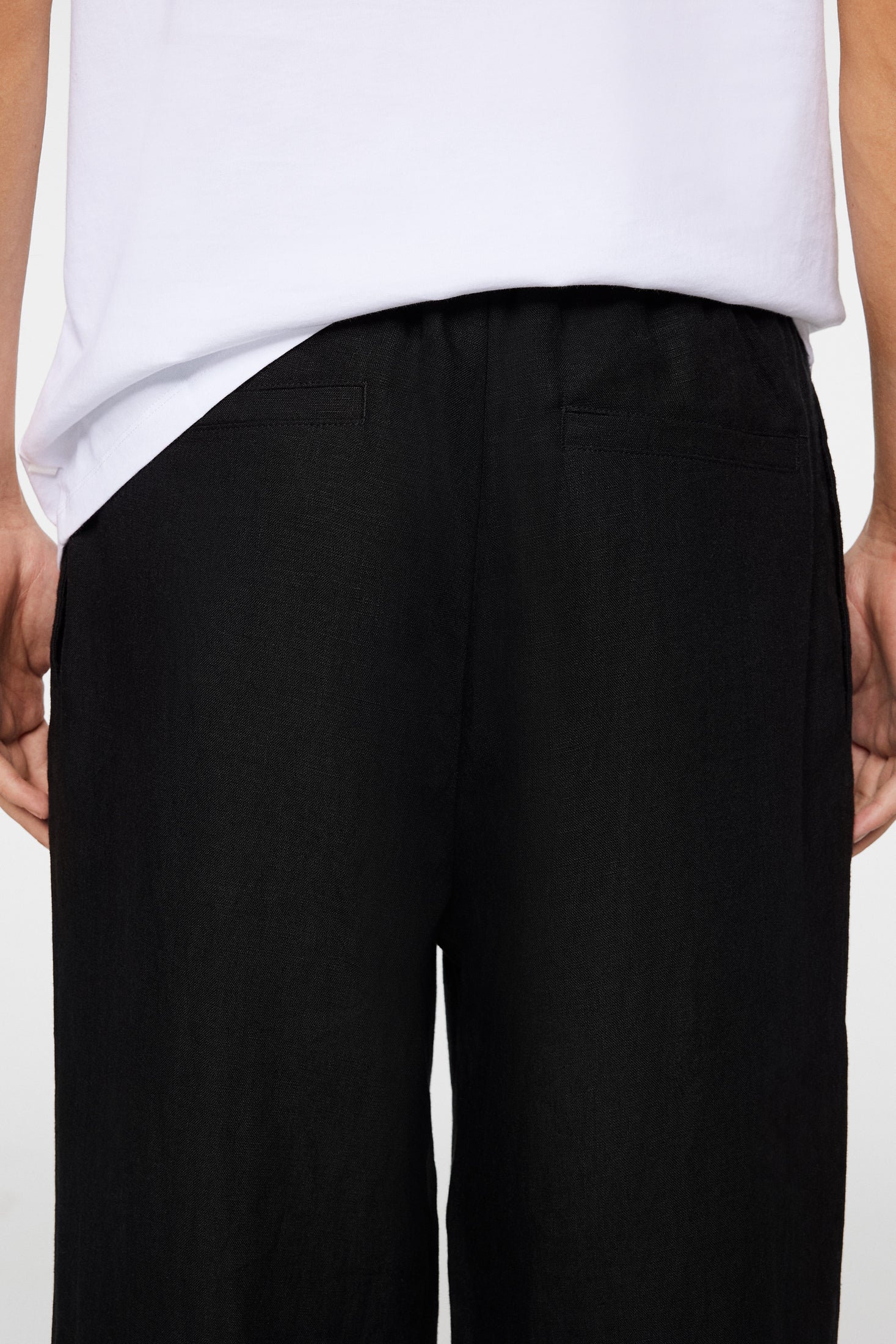 Noah Drape Linen Pants / Black - Image 6
