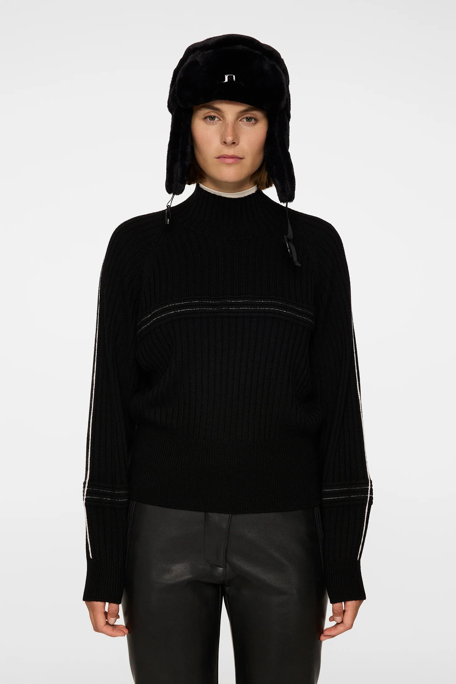 Nora Knitted Sweater / Black - Image 2