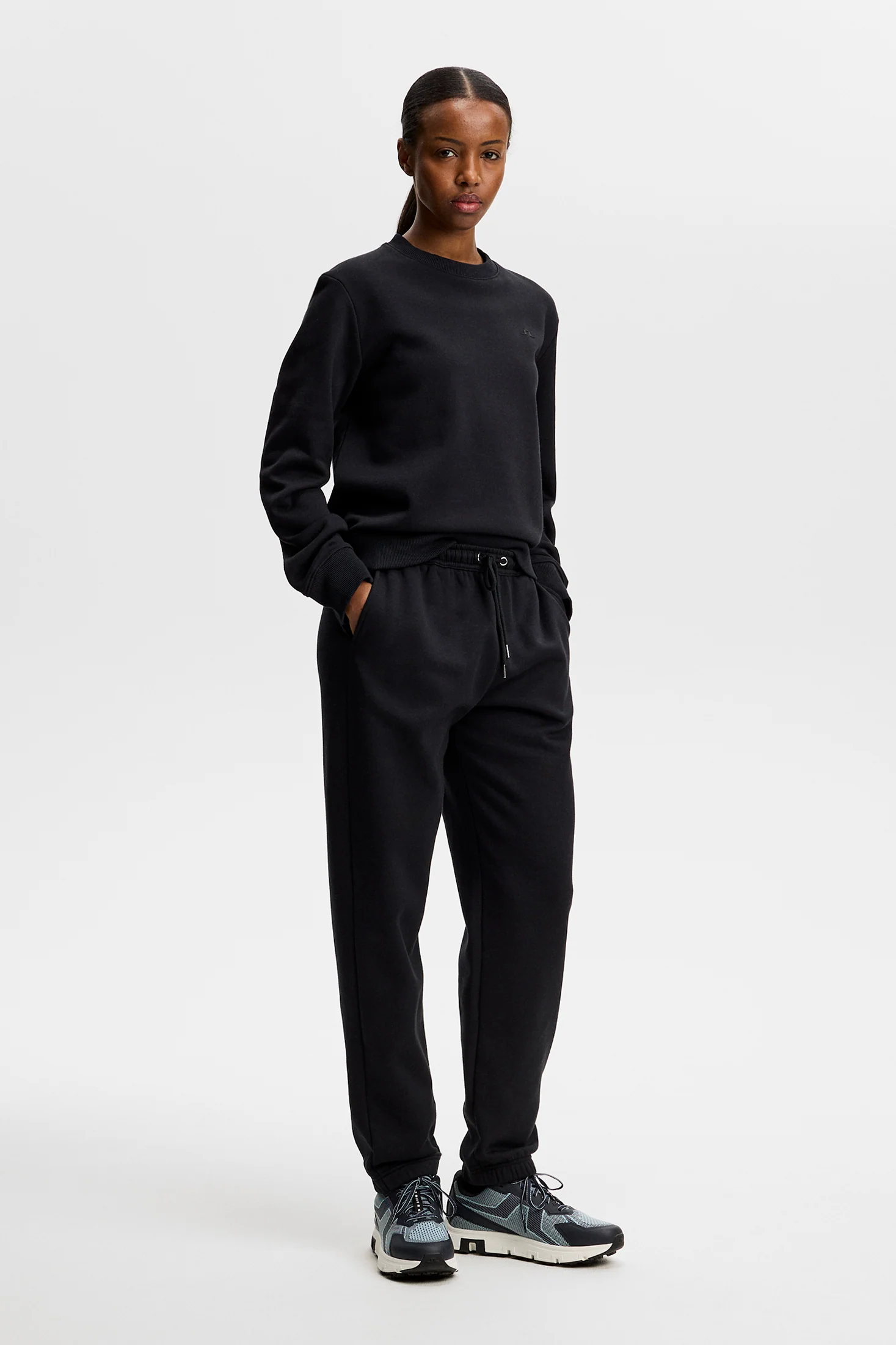 Nova Crew Neck / Black - Image 7