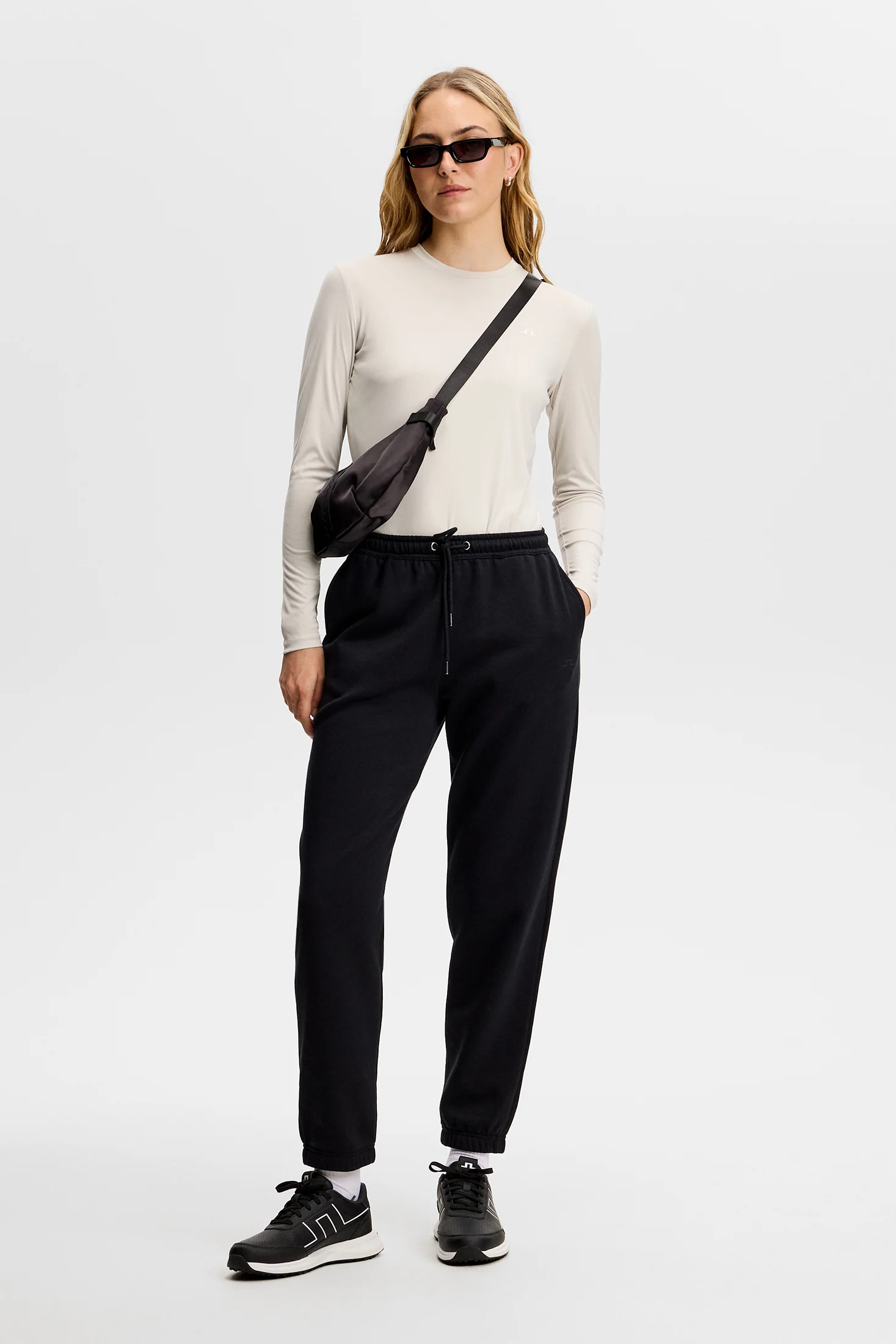 Nova Pant / Black - Image 4