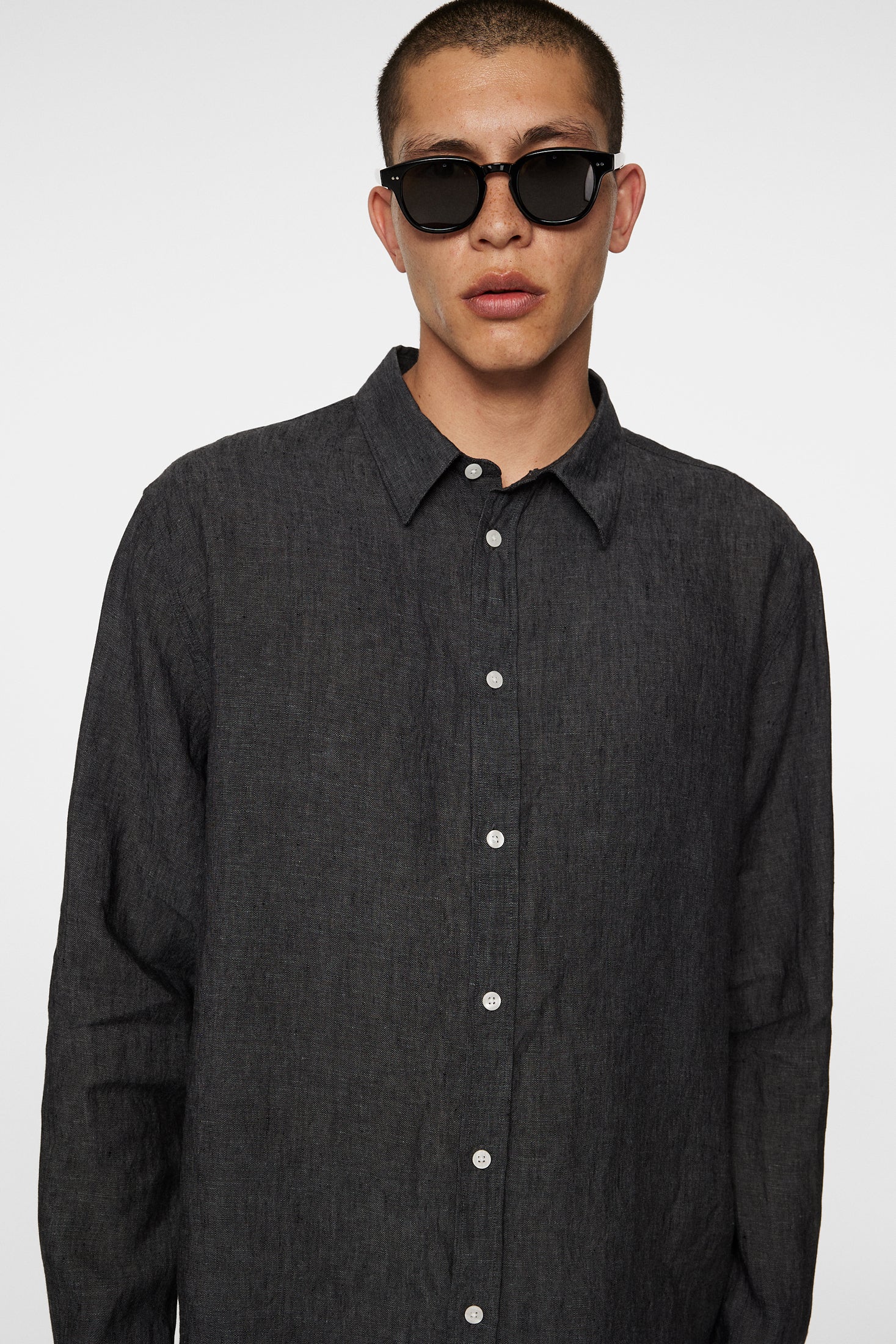 Reg LS Linen Melange Shirt / Black - Image 5