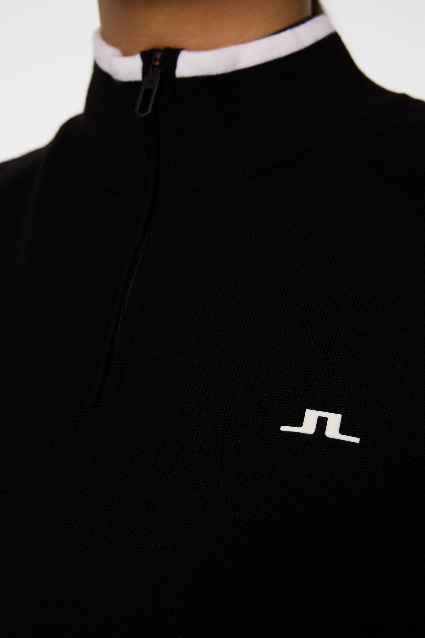 Ruth Windbreaker Sweater / Black - Image 6