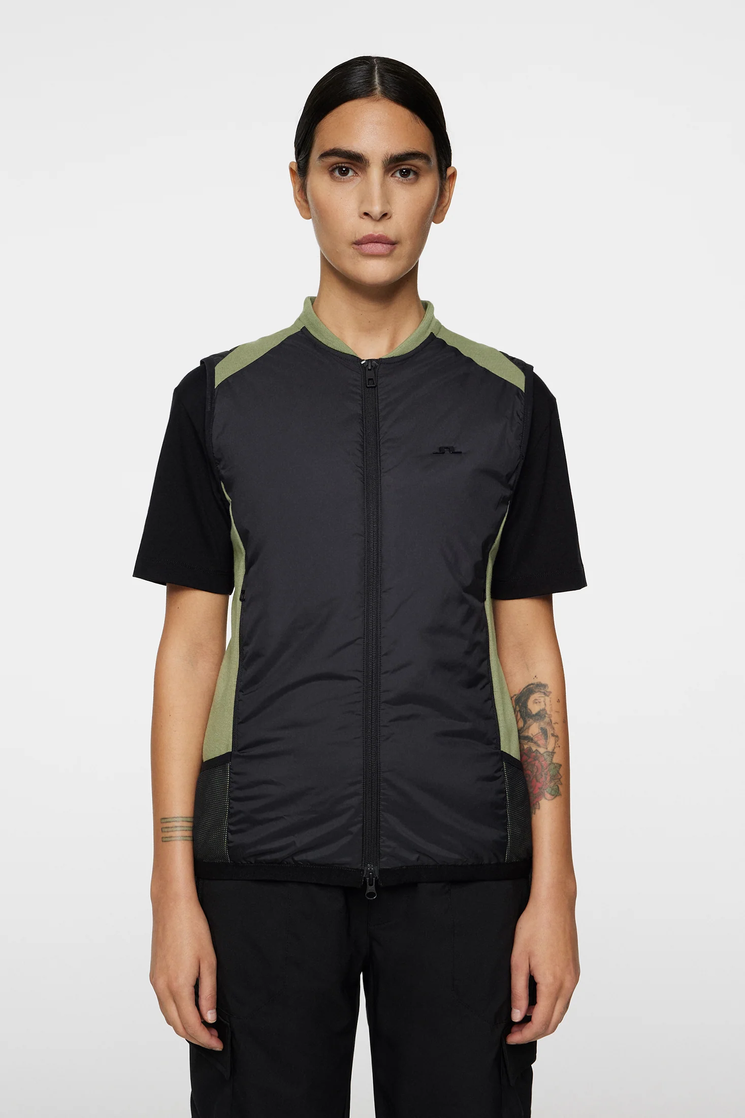 Sanaa Hybrid Vest / Oil Green - Image 3