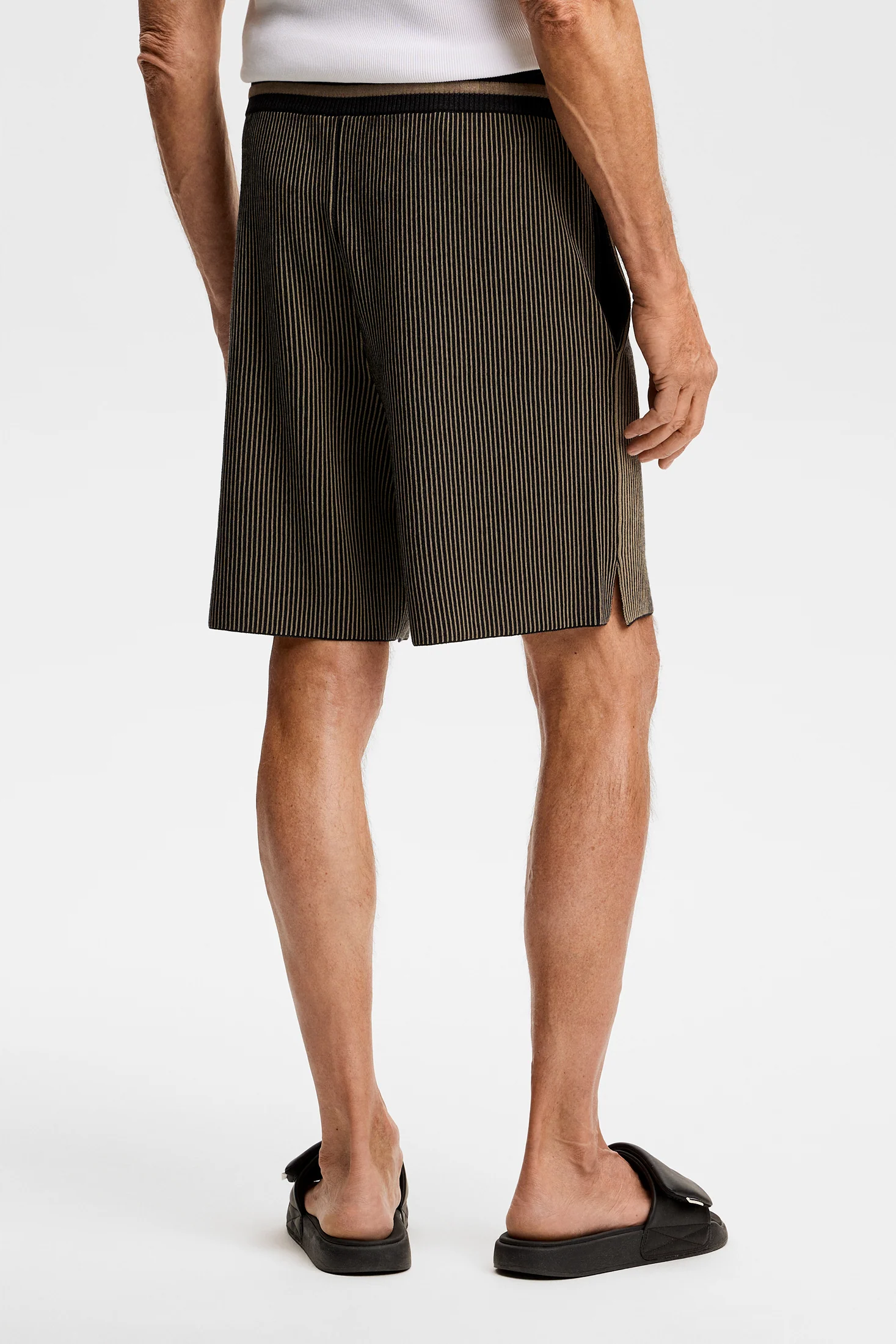 Simon Knitted Shorts / Black - Image 3