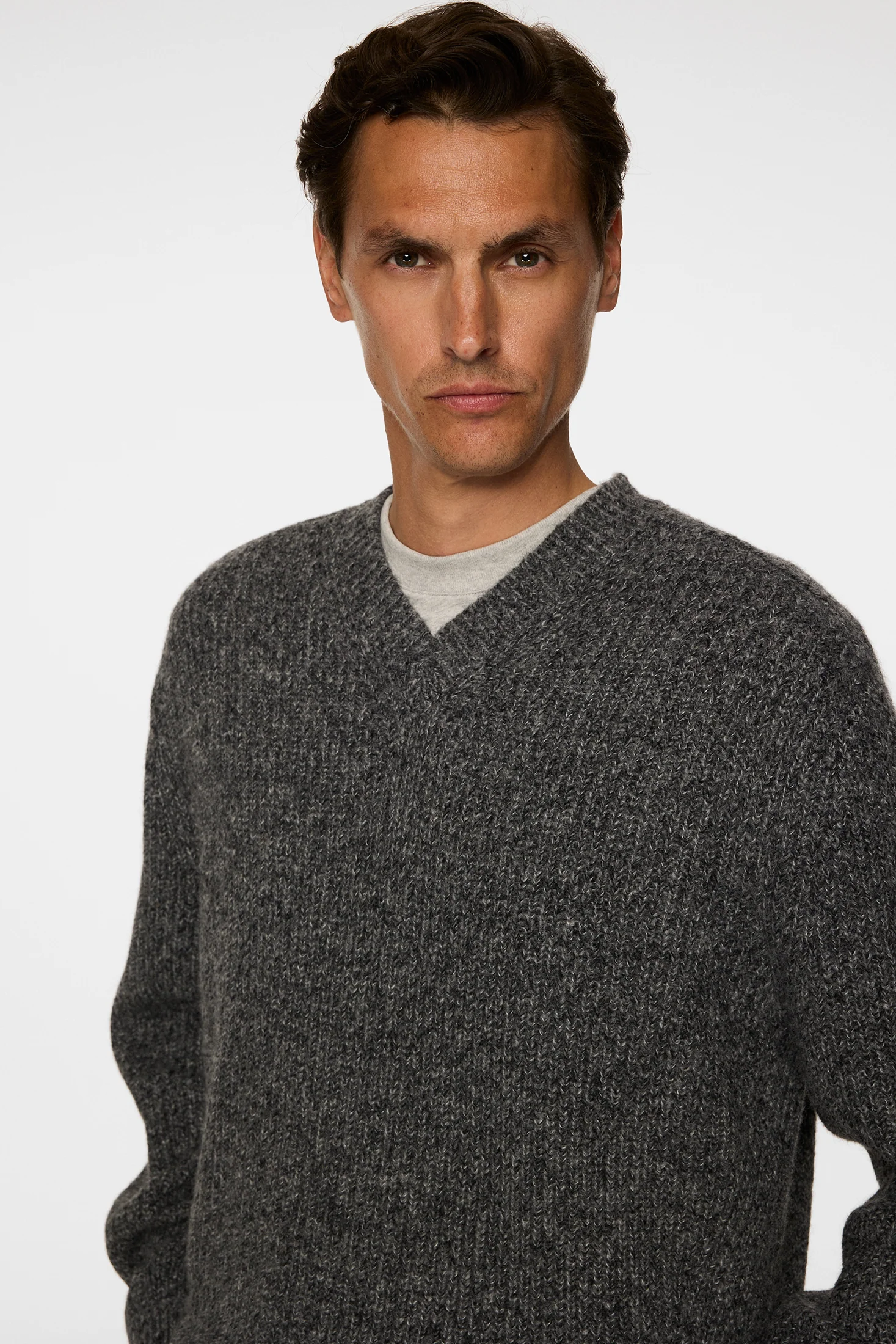 Vitor V-neck Heavy Knit / Dark Grey Melange - Image 5